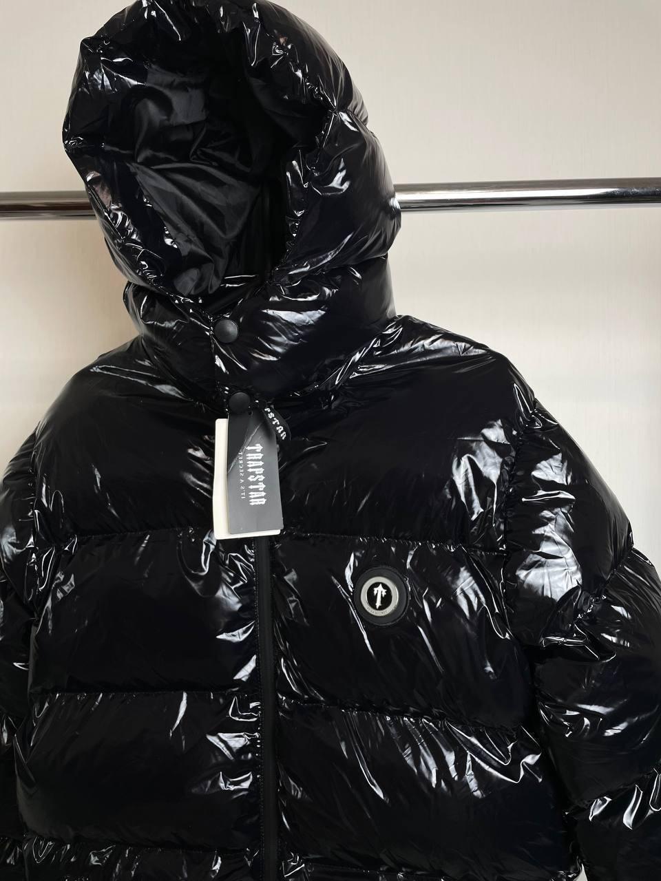 Глянцева куртка Trapstar