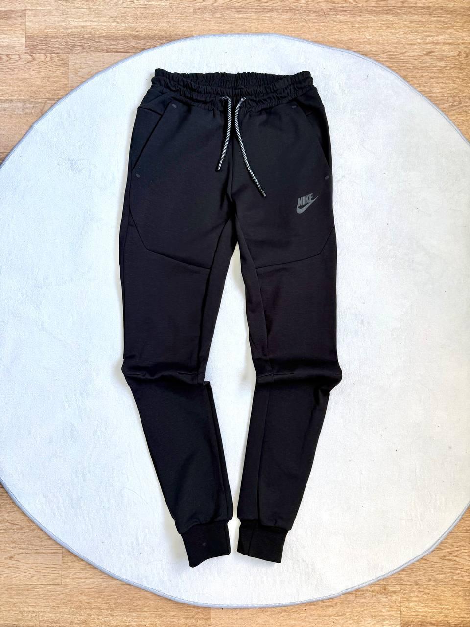 Штани Nike Tech Fleece чорні