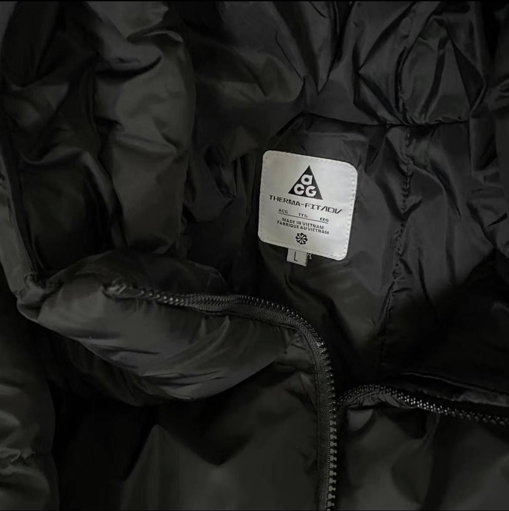 Зимова куртка Nike ACG