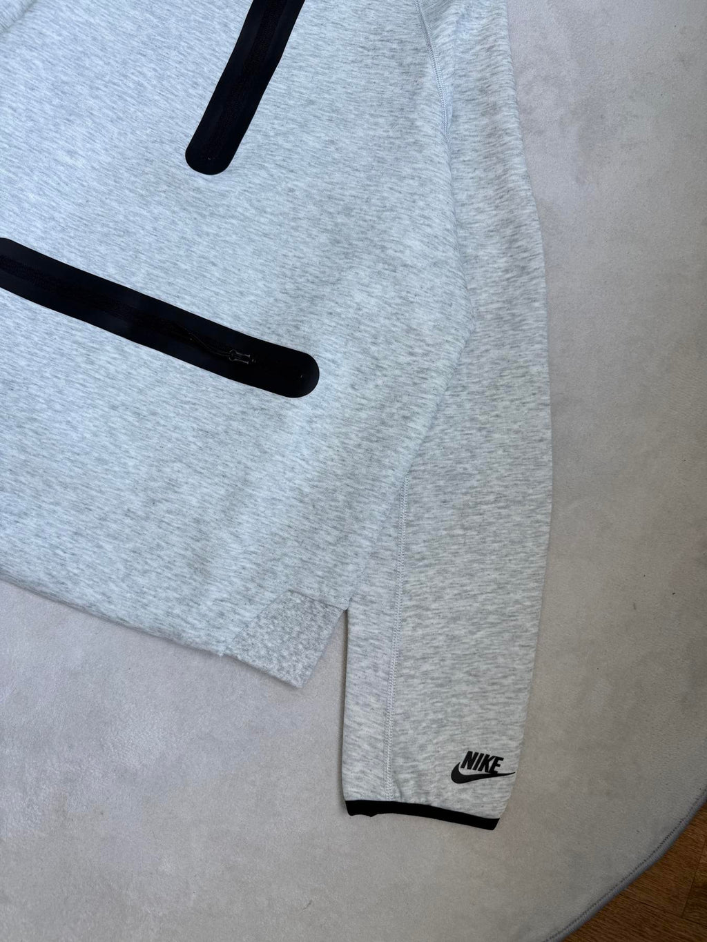 Кофта сіра Nike Sportwear Tech Flecce