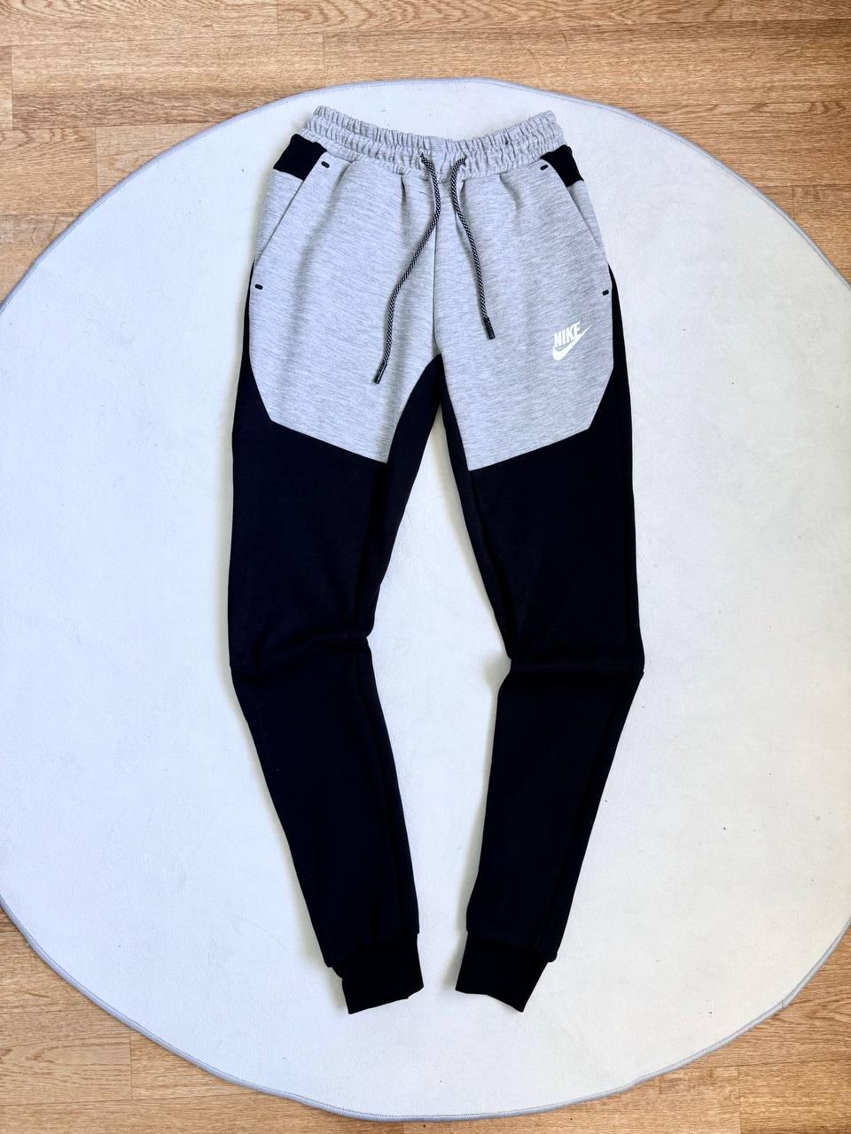 Штани Nike Tech Fleece чорно-сірі