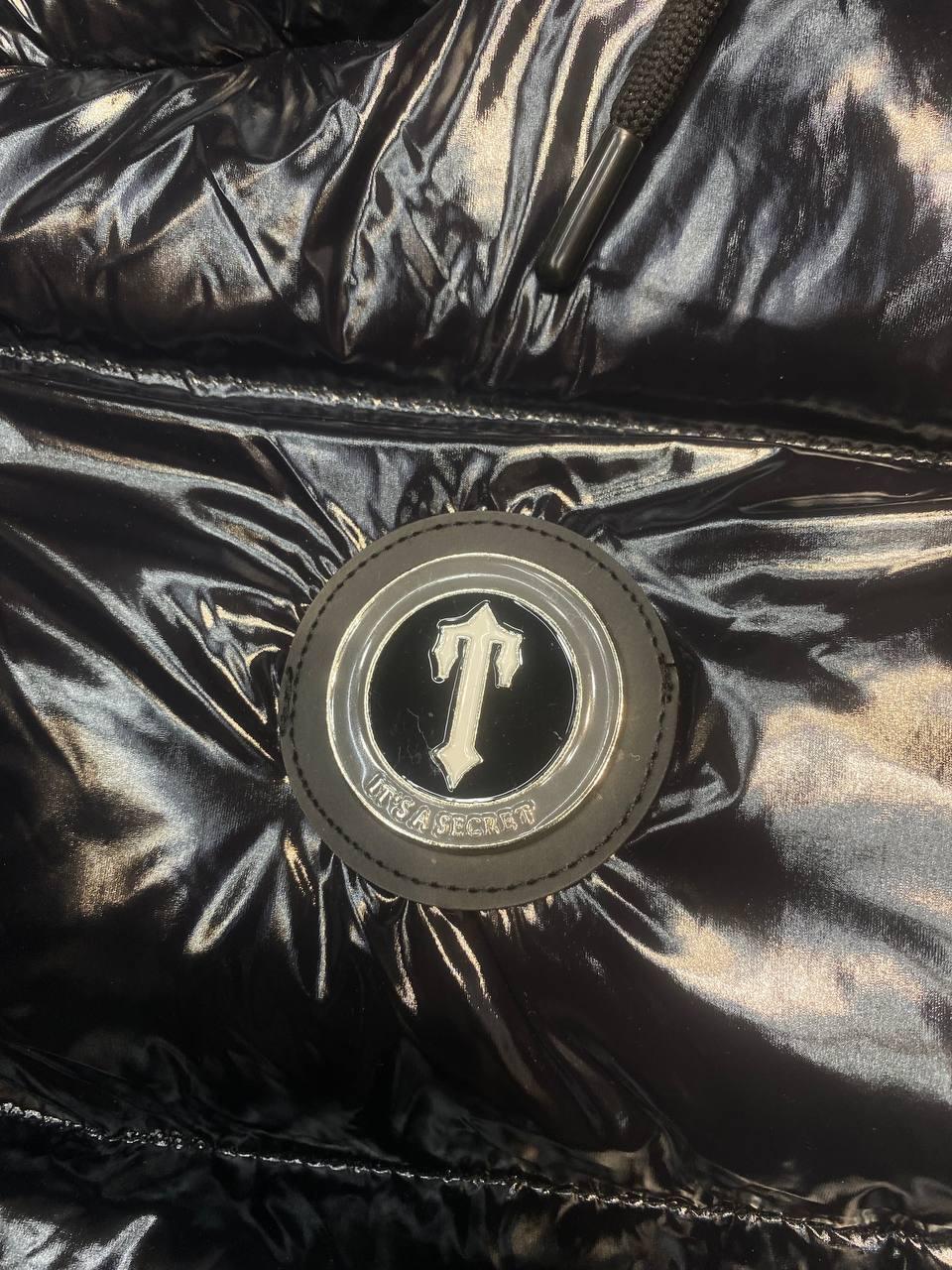 Глянцева куртка Trapstar