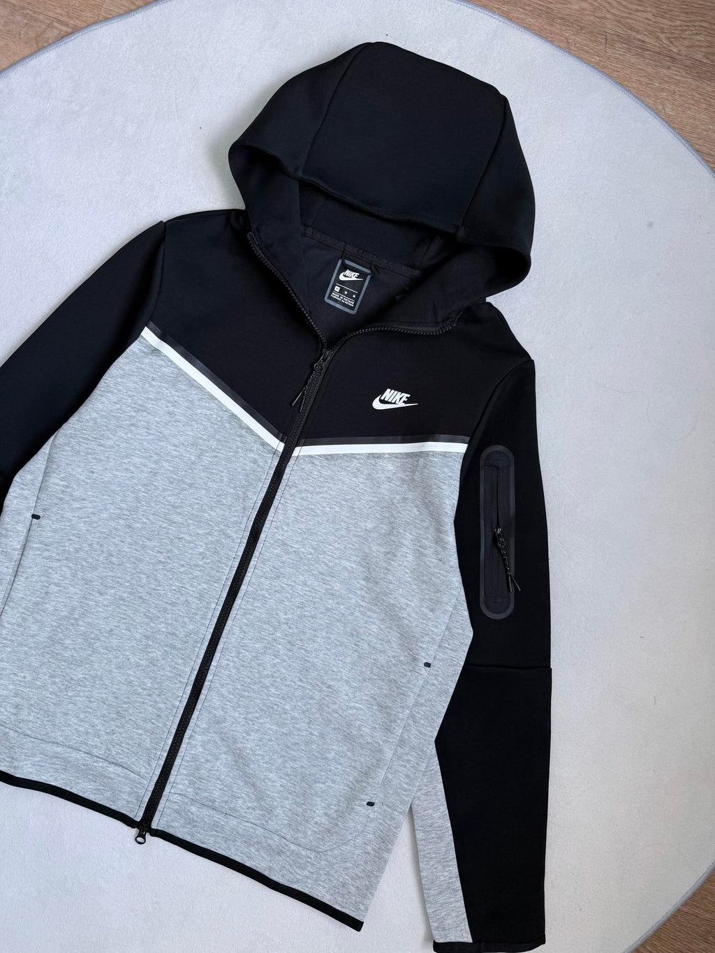 Зіп-худі чорно-сіре Nike Tech Flecce