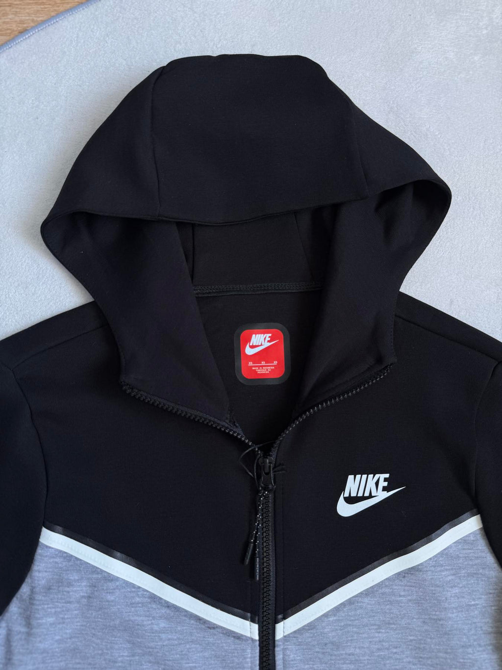 Спортивний костюм Nike Tech Fleece чорно-сірий